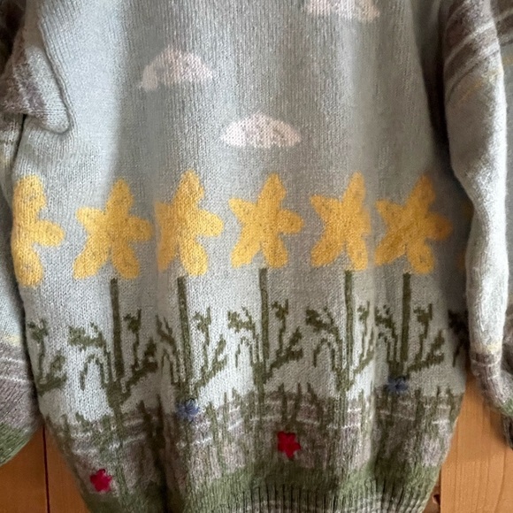 Vintage Novelty Daffodil Wool Cardigan made in Britain - Picture 7 of 11